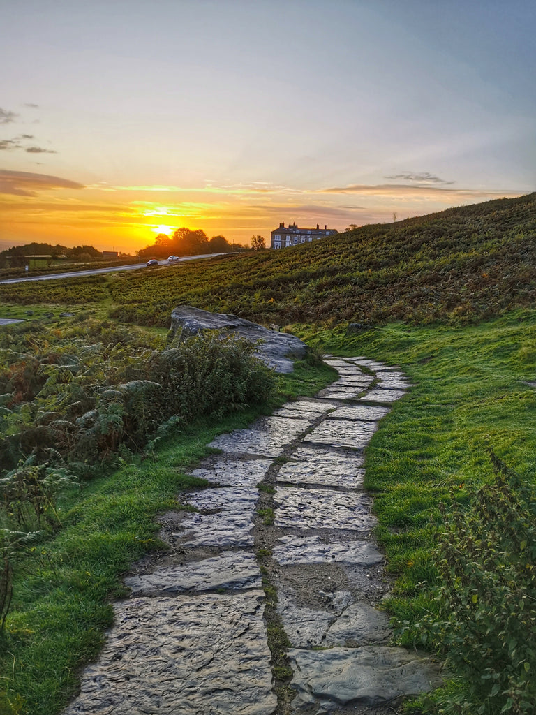 Free UK Shipping on all our essences ! Plus ... a new discount for multiple purchases !